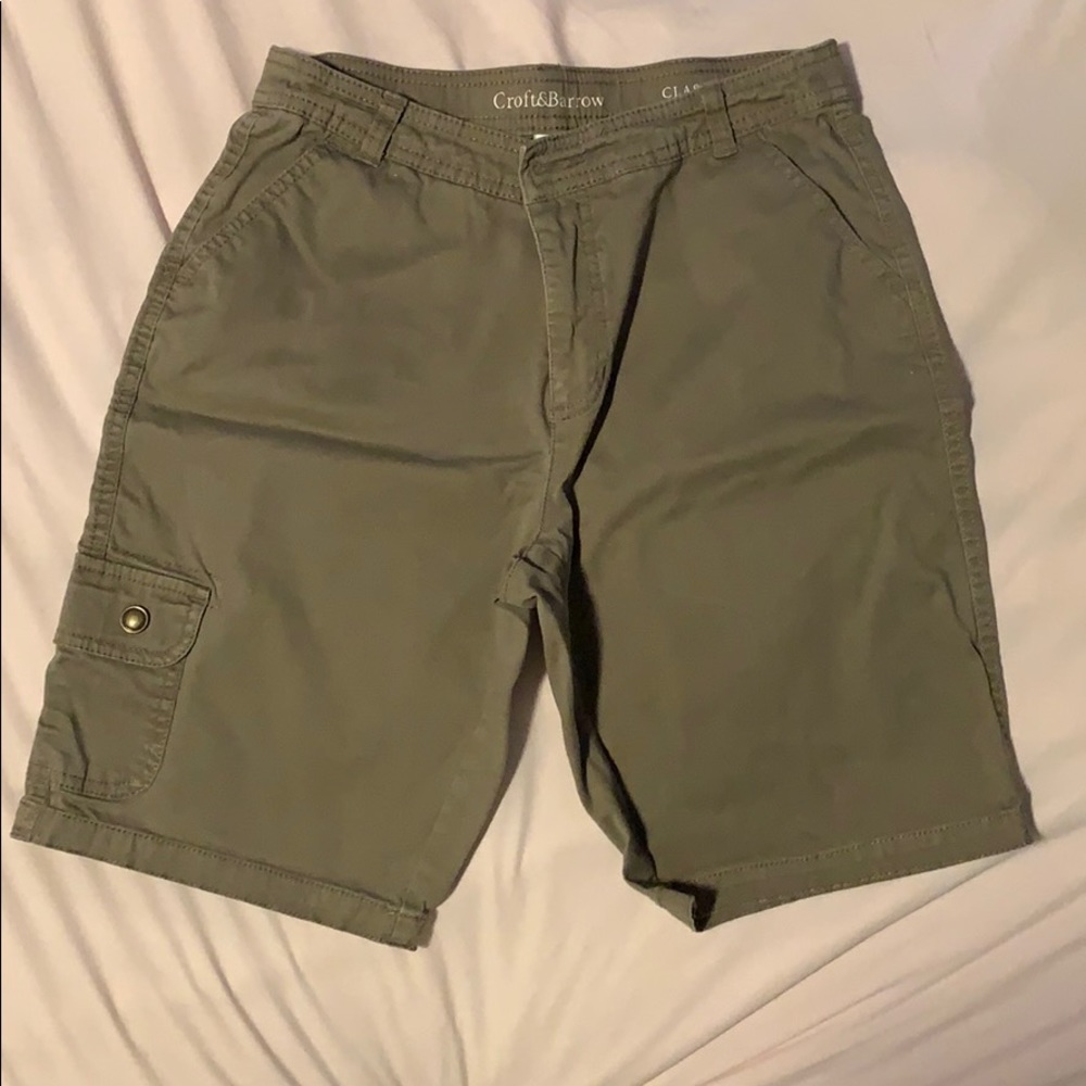 Women’s Khaki shorts